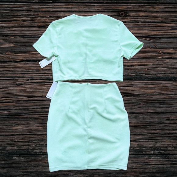 NWT XS Mint Green 2 Piece Mini Skirt Cardigan Set Retro Crop Y2k Trendy Vintage - Picture 6 of 7